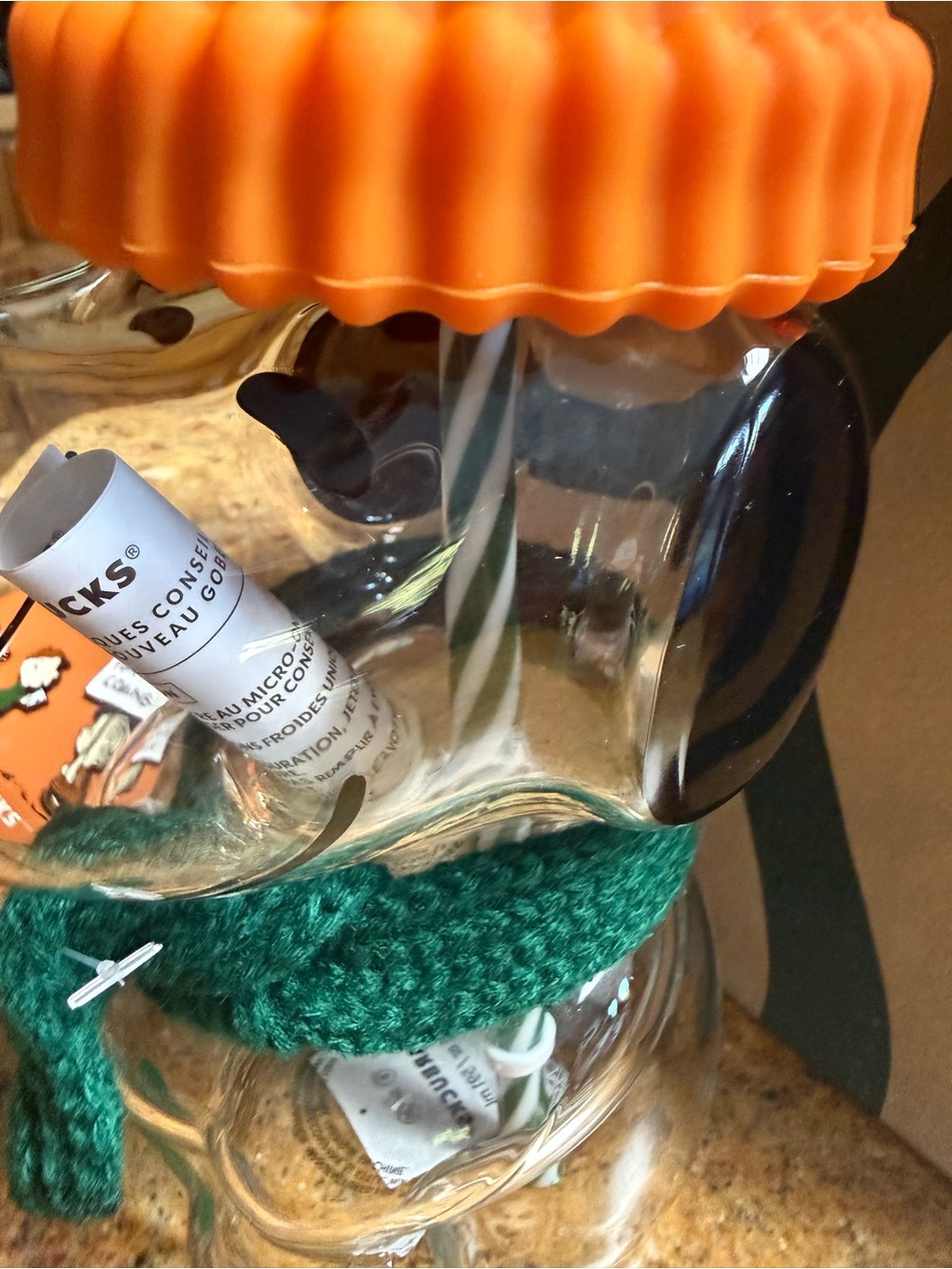 Starbucks Limited Edition Snoopy Glass Cup and Pin Set - Picture 7 of 16